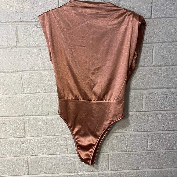 Drapey Cowl Neck Bodysuit Silky Shiny Rose Sleeveless Top Blouse Dressy Wom Sm - Picture 3 of 15